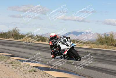 media/Nov-16-2025-Race Pace (Sun) [[8c5fa54630]]/Non Verified Riders (1st 20 Minutes)/3-Turn 3 Inside (11am)/